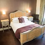 The Royal Otel