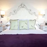 The Royal 3*
