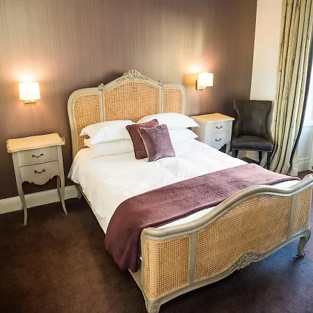 The Royal Hotel