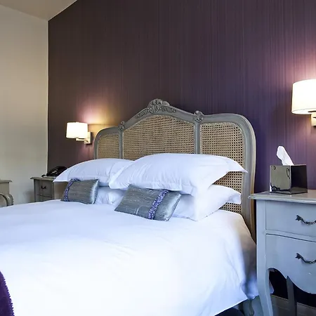 The Royal 3*