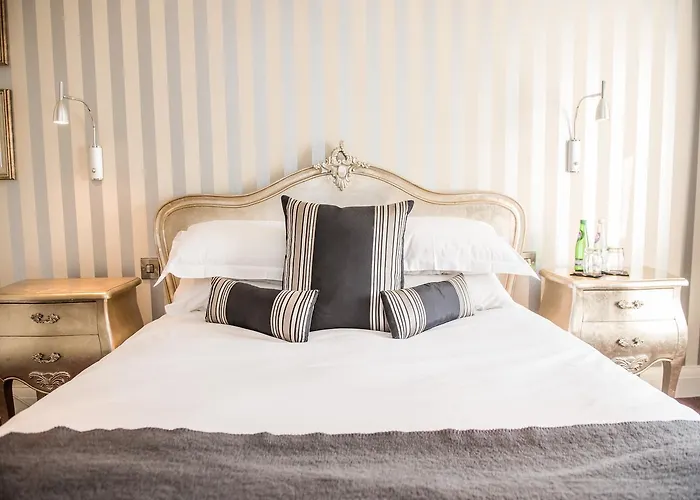 The Royal 3* Kirkby Lonsdale